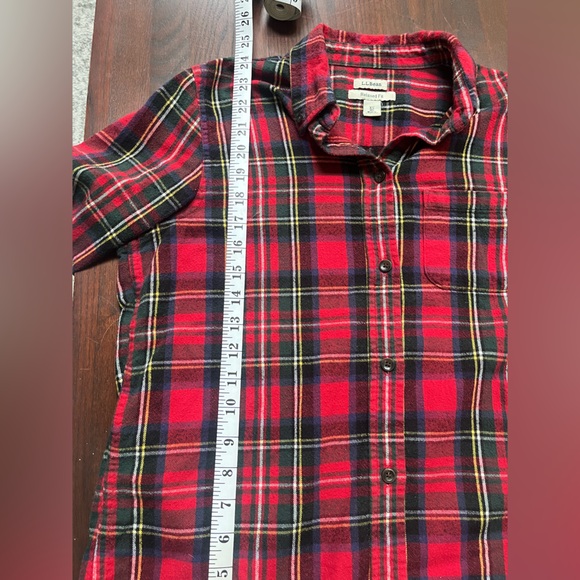 LL Bean Relaxed fit Flannel, size XS - Picture 2 of 6
